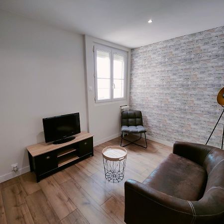 Appartement Business ลากาแร็น-โกลงบ์ ภายนอก รูปภาพ