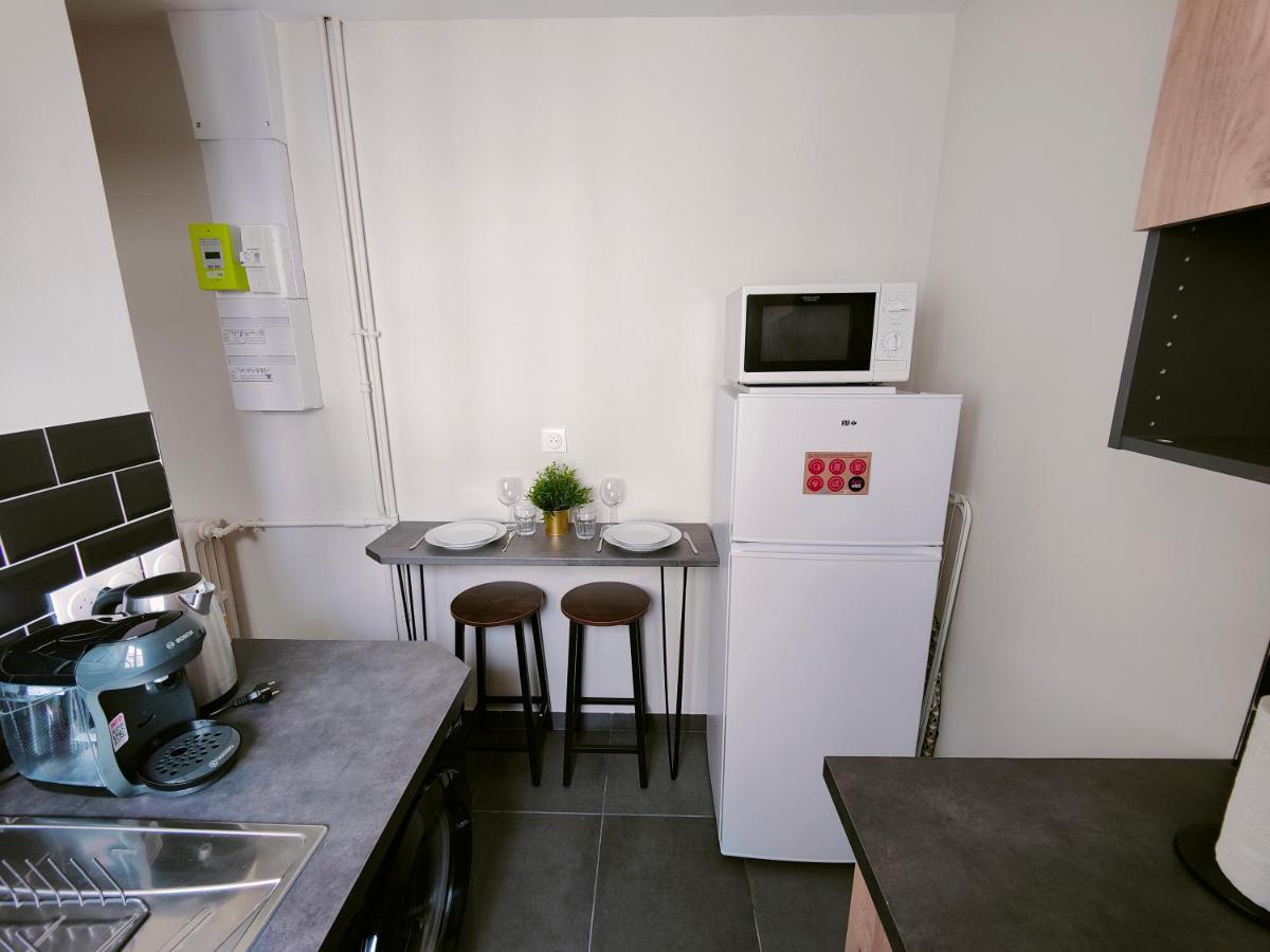 Appartement Business ลากาแร็น-โกลงบ์ ภายนอก รูปภาพ